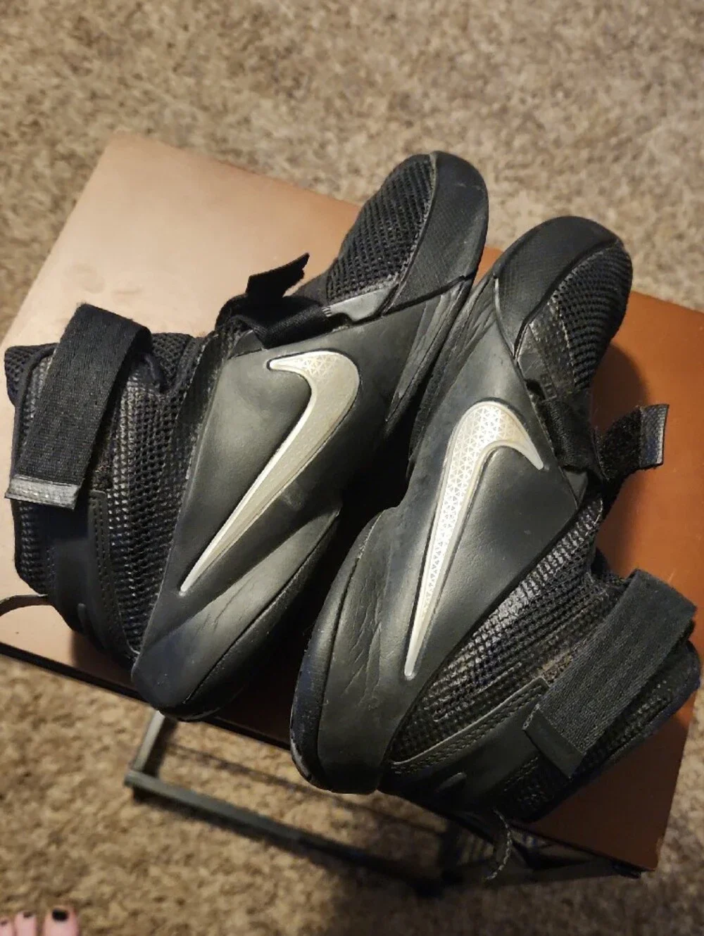 Lebron Soldier 9 High Tops - Picture 4 of 8